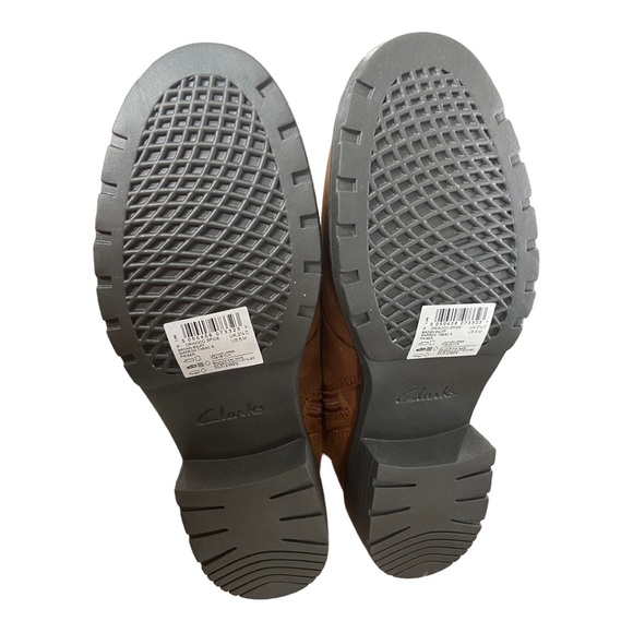 Clarks Orinoco Spice Boots in Brown Snuff - Picture 8 of 8